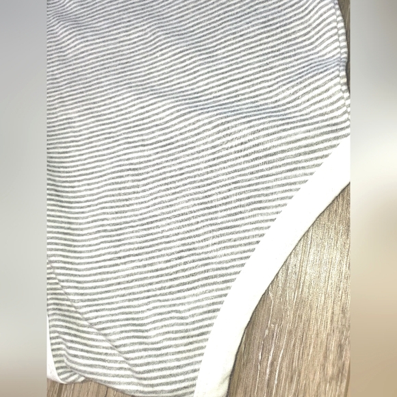 7 for All Mankind baby long sleeve pocket tee gray striped onesie Size 6/9M - Picture 7 of 9